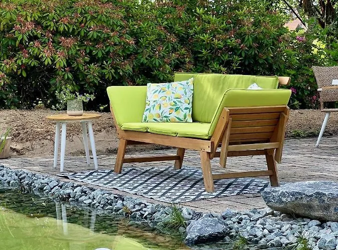 Plueschmors Daire Dornum